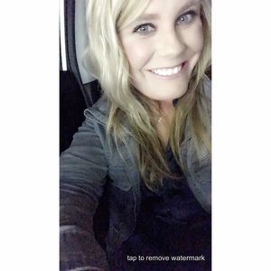 Meet your Posher, Alexis